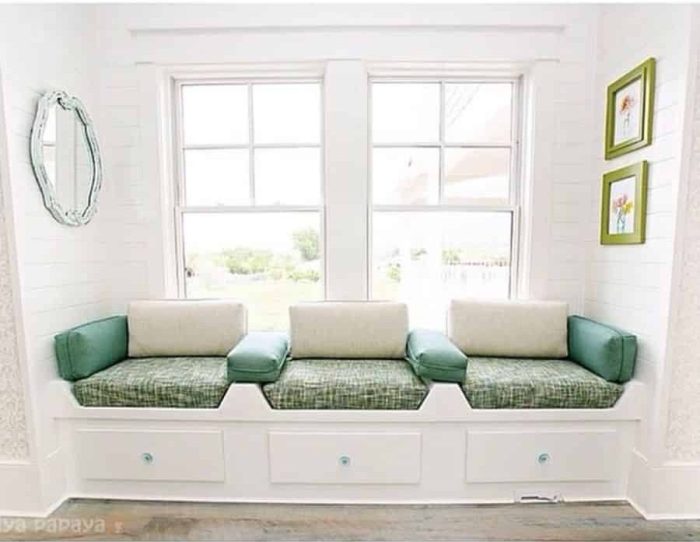 Desain ruang tamu window seat